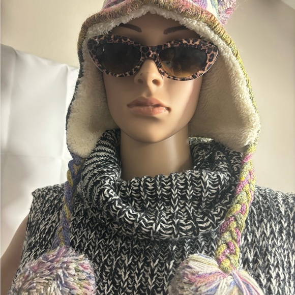 ORIGINAL ROBIN RUTH WINTER BEANIE - Picture 5 of 8